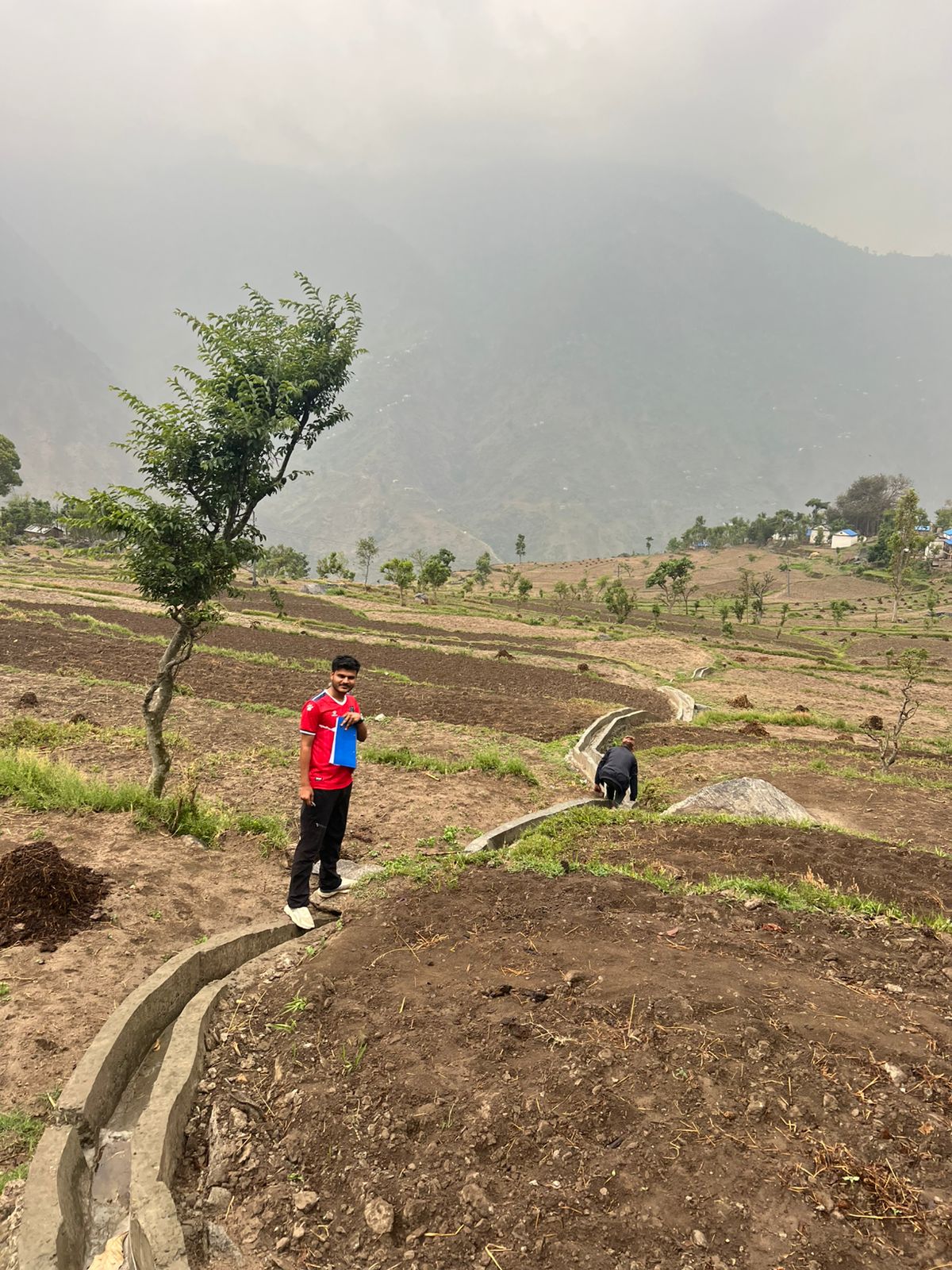 Slider Image: सिंचाई कुलो निर्माण।